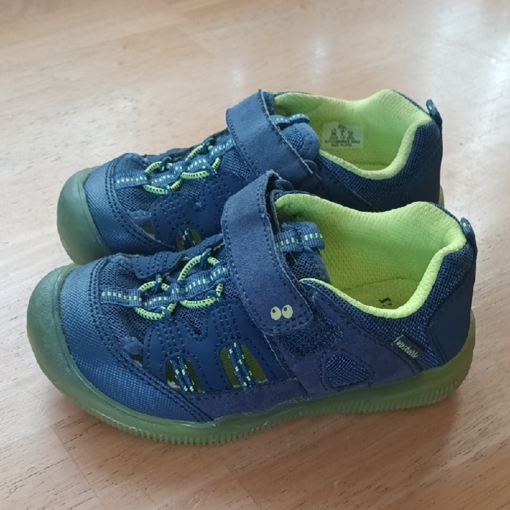 Timberland Kids Navy and Lime Sneakers 9